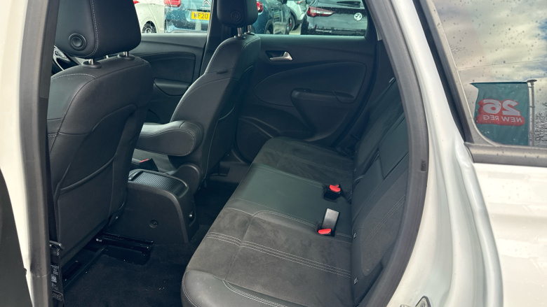 Vauxhall Crossland 1.5 Turbo D [120] Ultimate 5dr Auto Diesel Hatchback